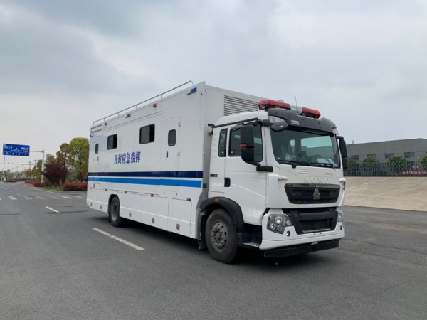 移動應急指揮車